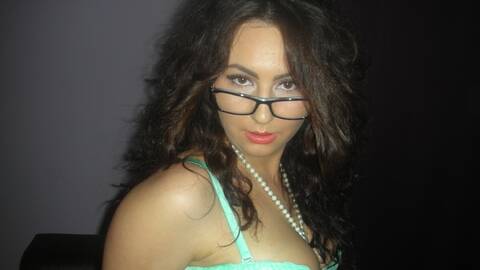 CurlyBusty CurlyBusty